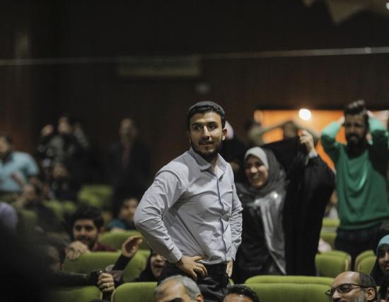 تماشای مسابقه فوتبال تیم‌های ملی ایران و آمریکا